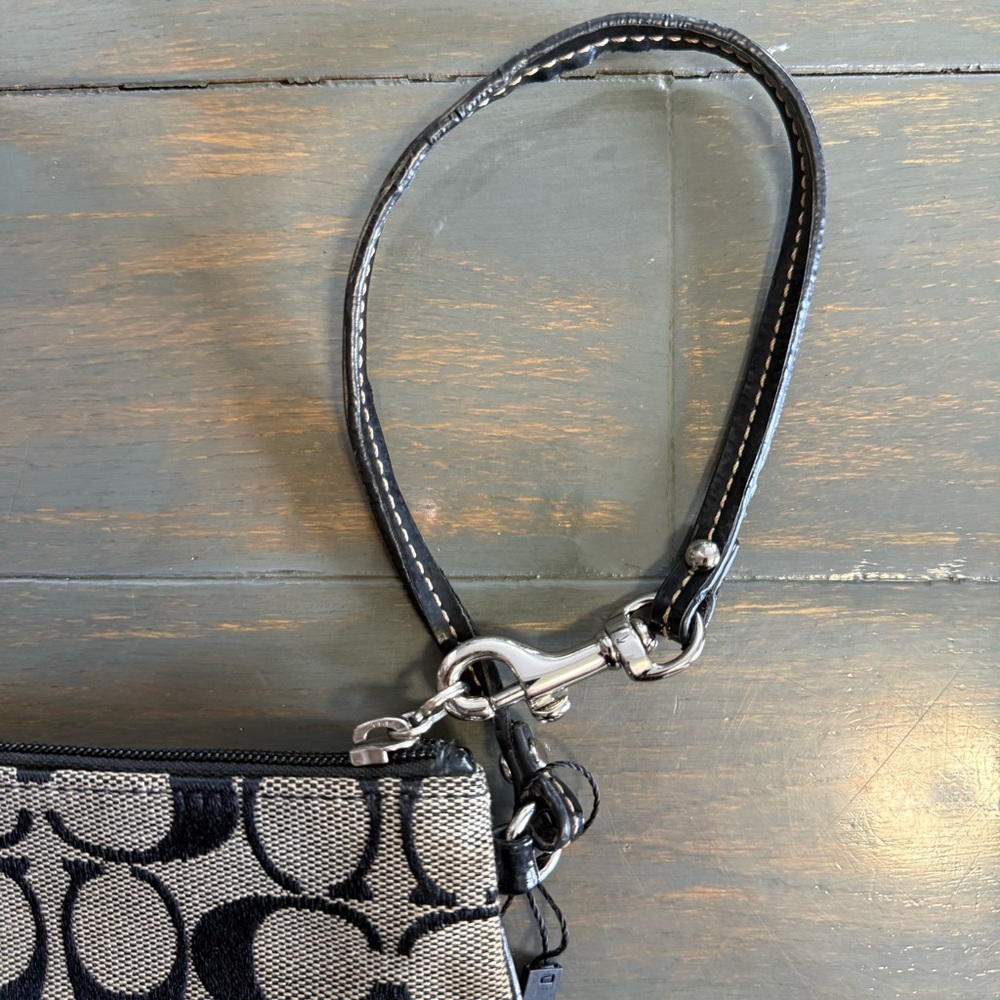Y2K Vintage Coach Signature Collectiom Black and Gray Wristlet - Picture 8 of 9